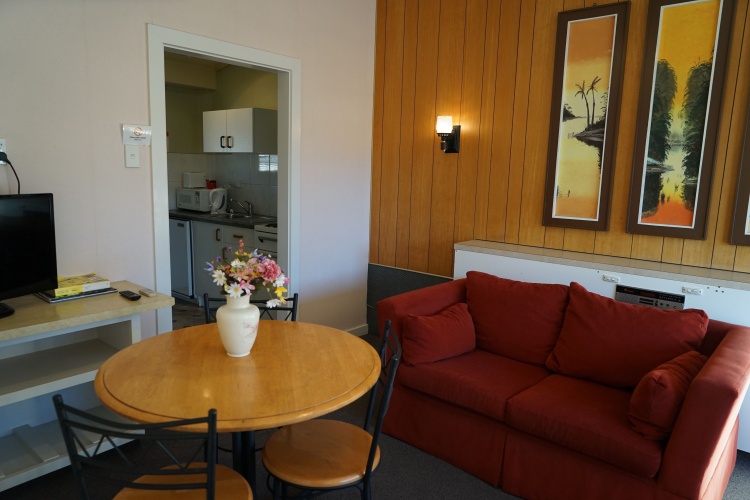 1 Bedroom Standard Suite