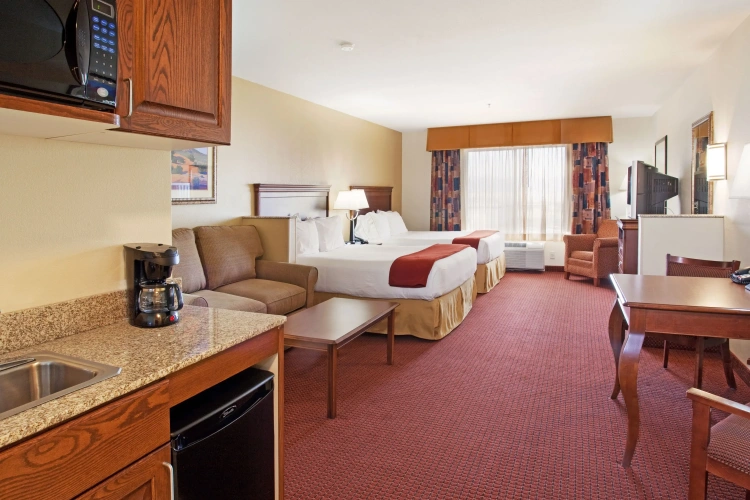 Quadruple Suite