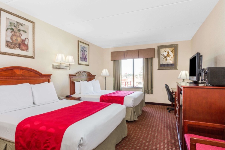 Quadruple Suite