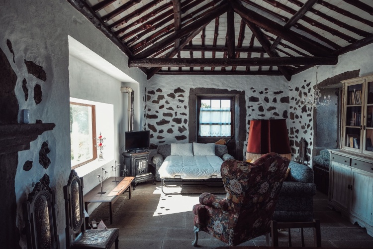 1 Bedroom Cottage with mountain view