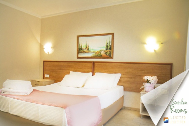 Economy Double Basement room