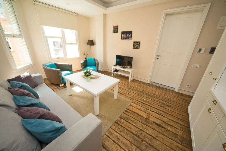 Quadruple Apartment