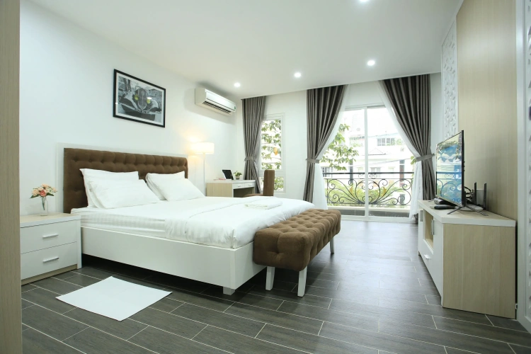 Luxury Double room with balcony and with city view
