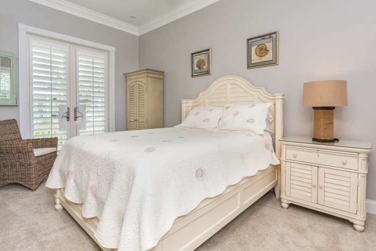 3 Bedrooms Cottage with balcony