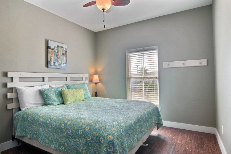 3 Bedrooms Cottage