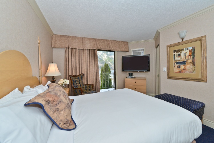 Standard Double room with balcony