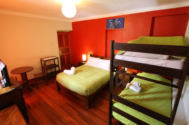 Standard Triple room