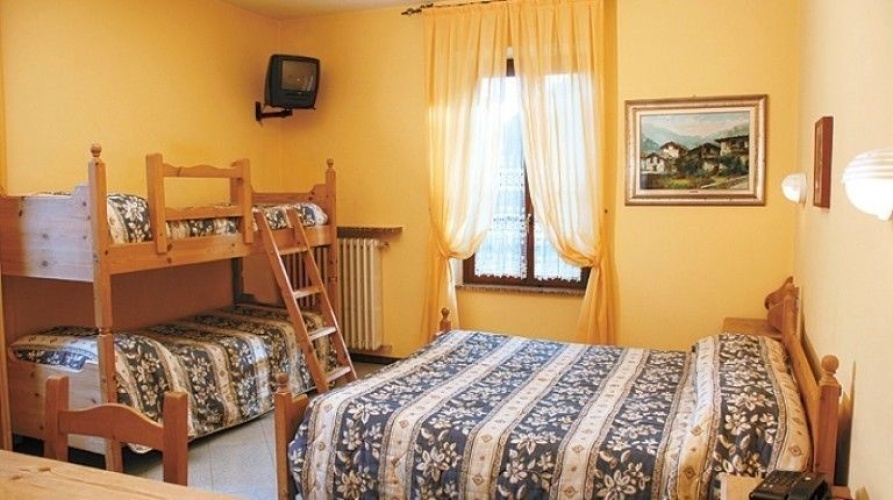 Standard Quadruple room