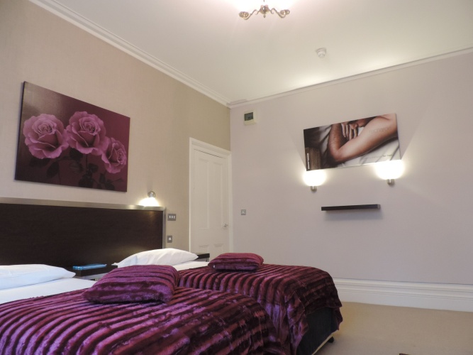 Standard Twin room