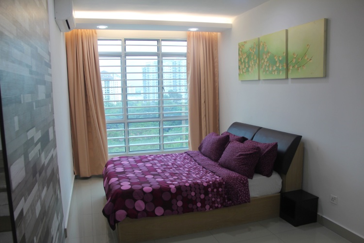 3 Bedrooms Apartment
