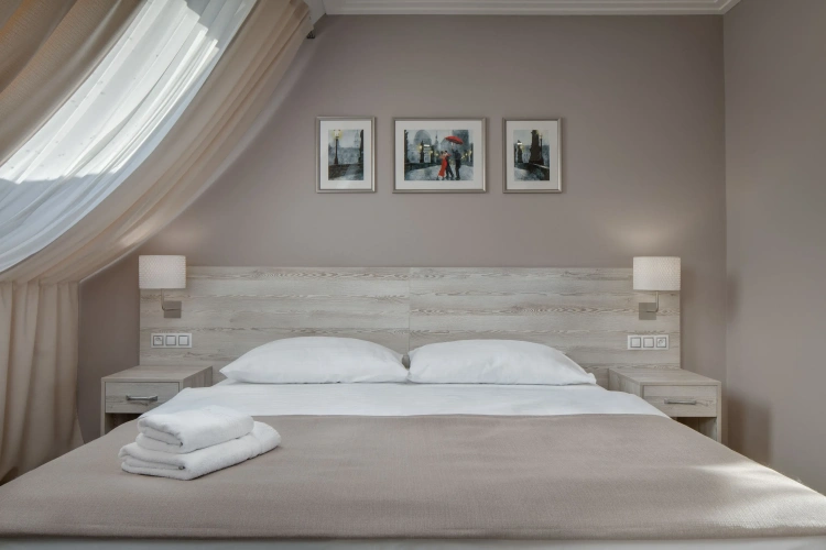 Standard Triple room
