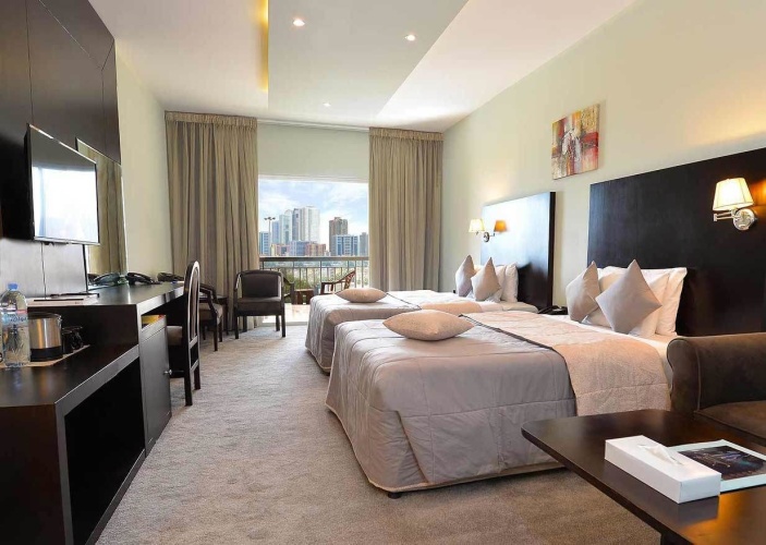Standard Double room with city view