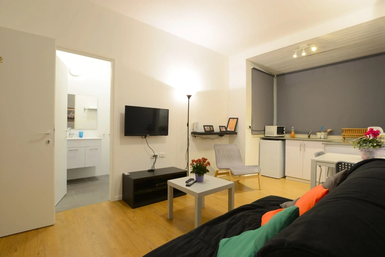 1 Bedroom Double Apartment