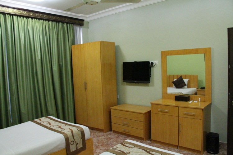 1 Bedroom Apartment