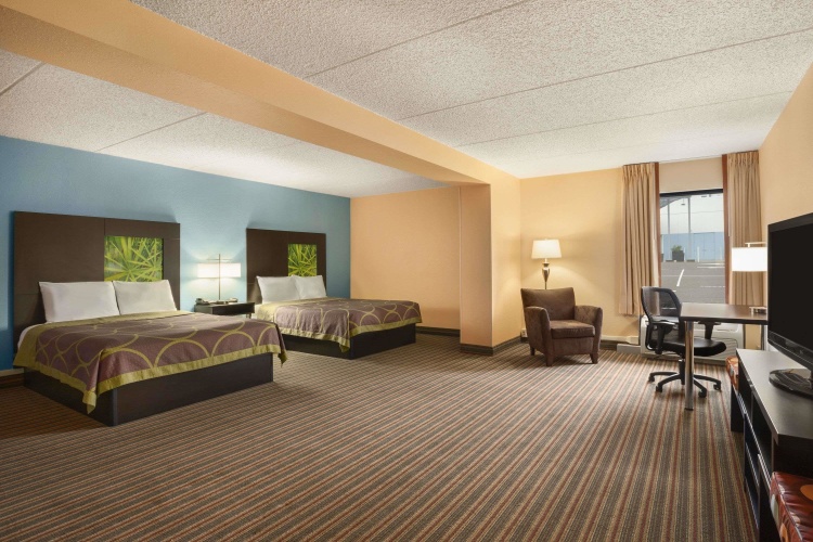 Quadruple Suite