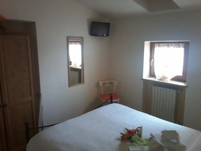 Standard Double room with lake view