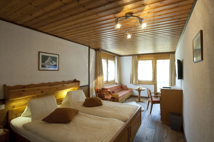 Standard Triple room with balcony