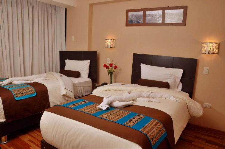 Standard Triple room