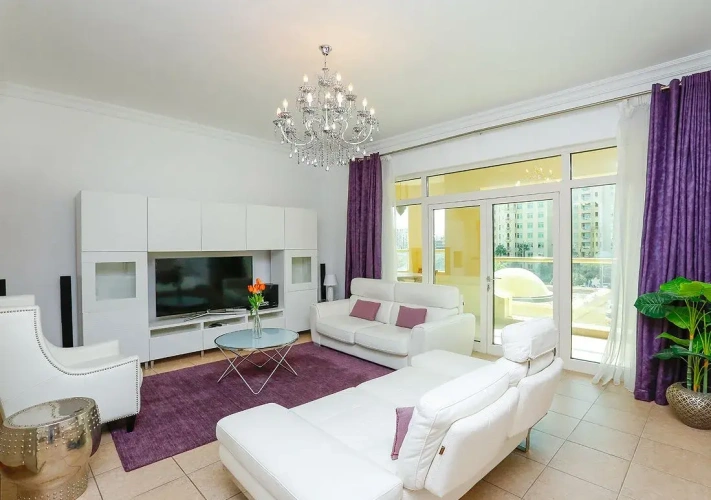 2 Bedrooms Apartment