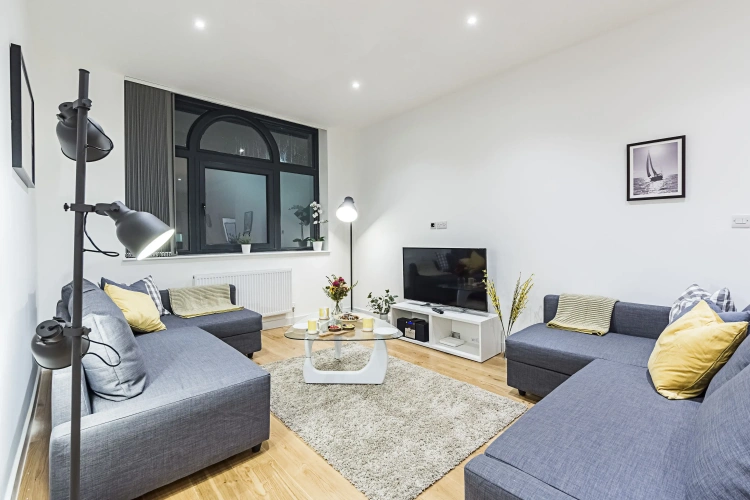 4 Bedrooms Deluxe Apartment