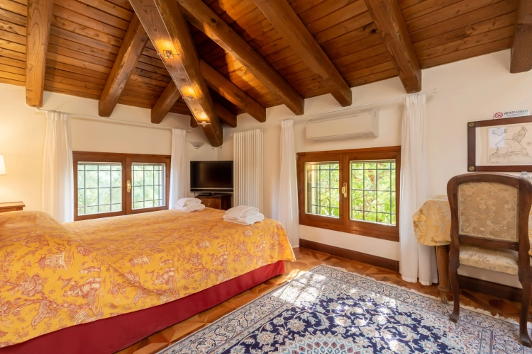 Standard Double room with garden view