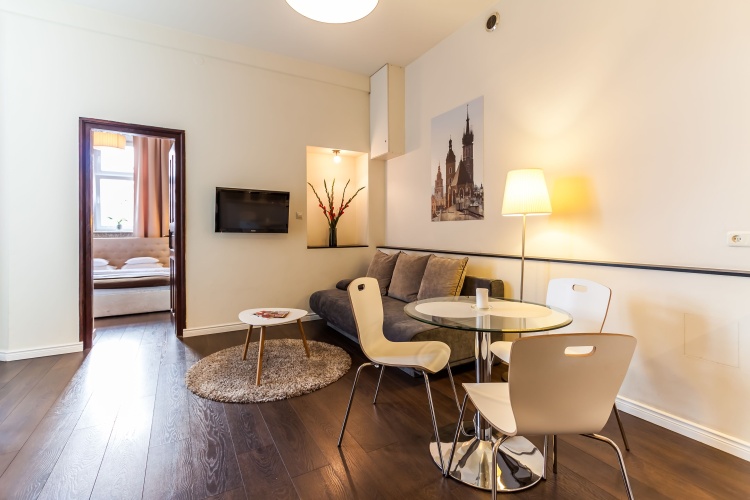 1 Bedroom Apartment