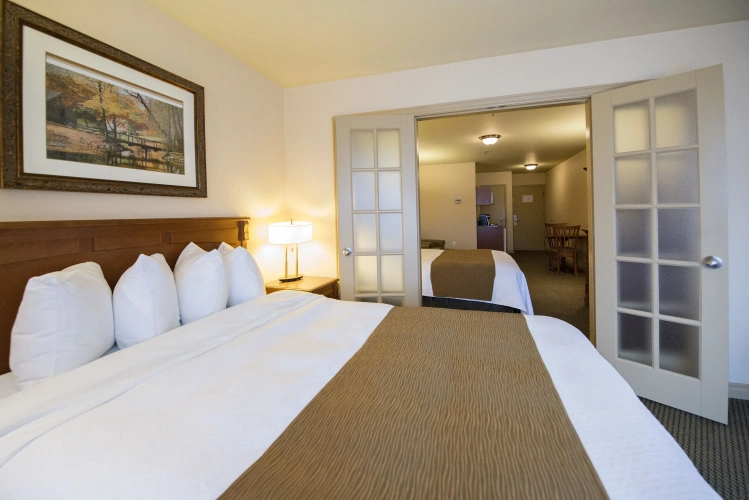 Quadruple Suite