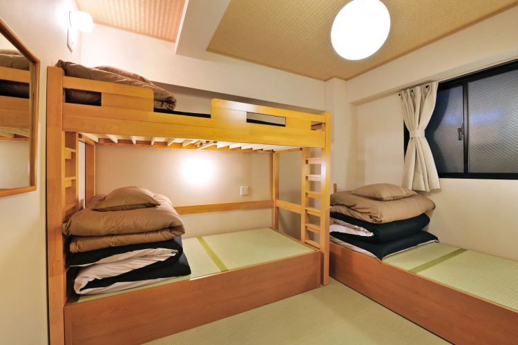 Standard Triple room
