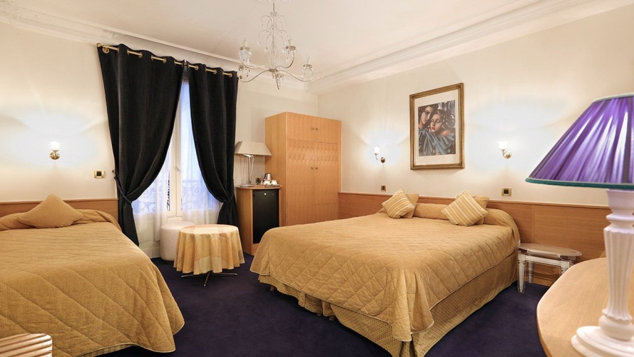 Standard Quadruple room