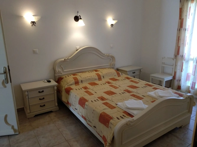 Economy room