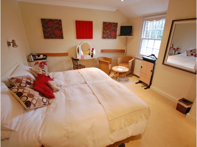 Standard Twin room