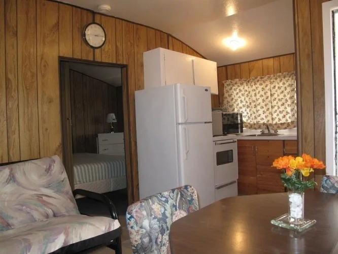 2 Bedrooms Standard room with lake view