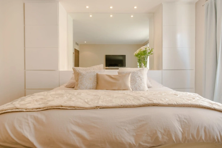 3 Bedrooms Apartment