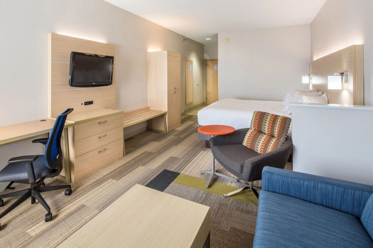 Holiday Inn Express Cedar Rapids (Collins Rd) by IHG