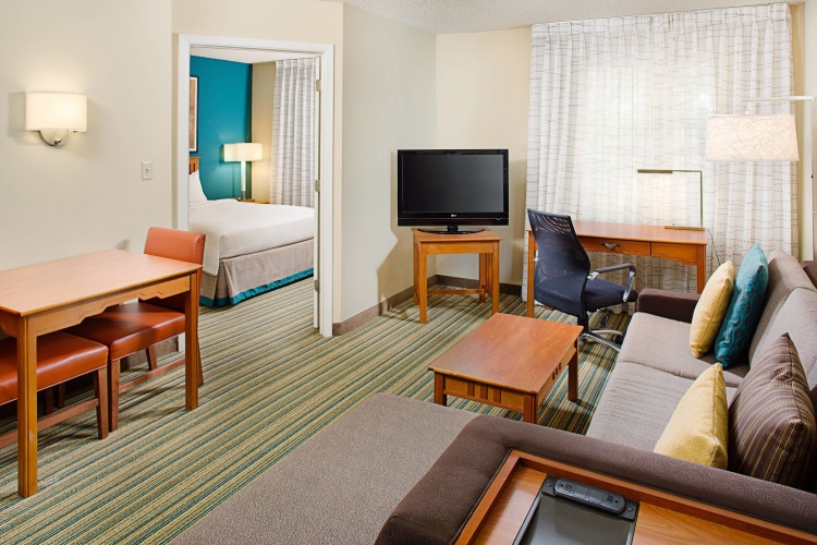 1 Bedroom Suite