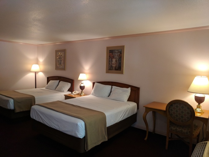 Deluxe Quadruple room