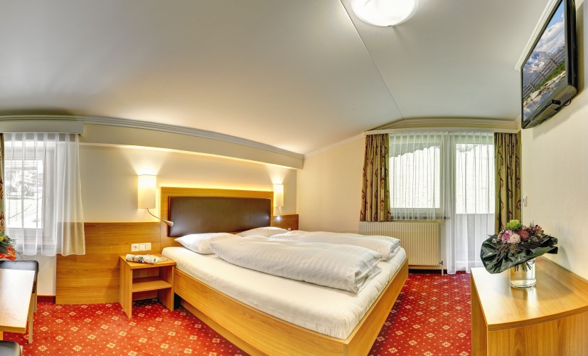 Standard Double room with balcony