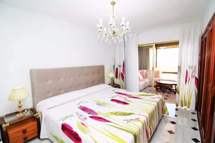 2 Bedrooms Apartment with sea view