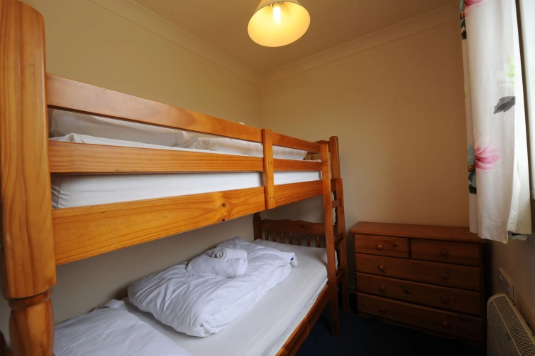 2 Bedrooms Cottage