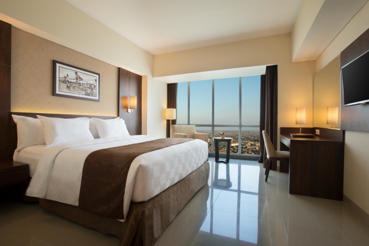 Deluxe Double room with city view