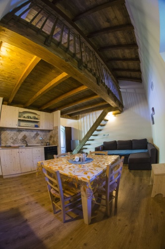 1 Bedroom Standard Duplex room