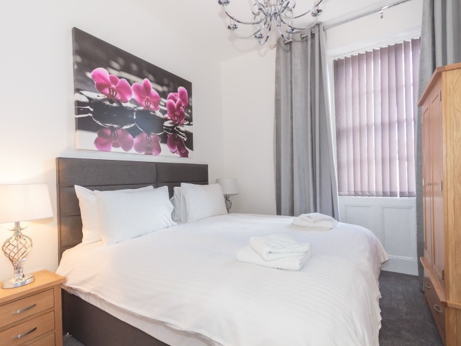 4 Bedrooms Luxury Basement Apartment