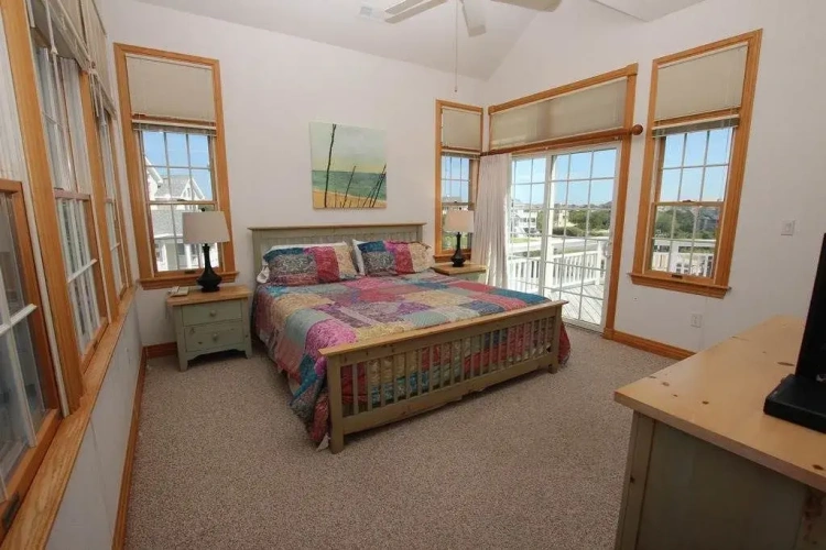 5 Bedrooms Cottage with balcony