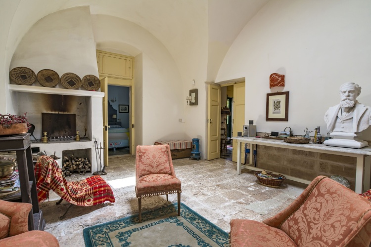 4 Bedrooms Villa