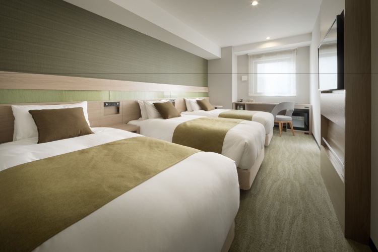 Standard Triple room