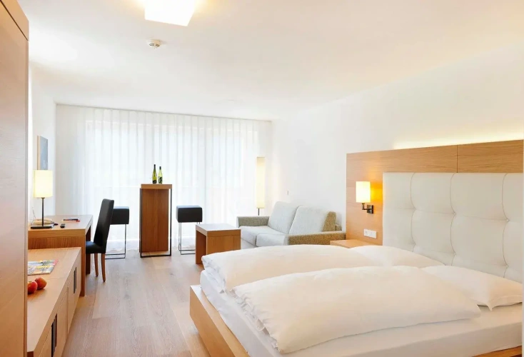 Junior Suite with balcony and with view