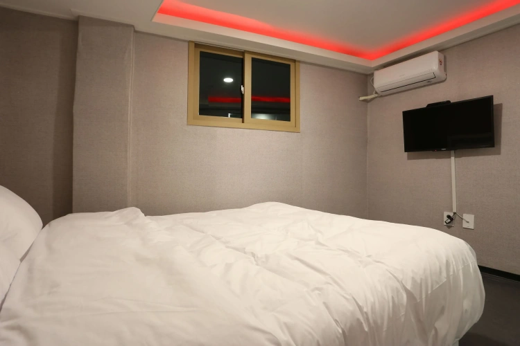 Quadruple Family Suite