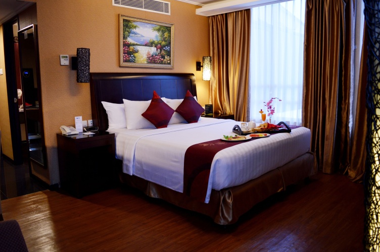 Superior Double room with city view