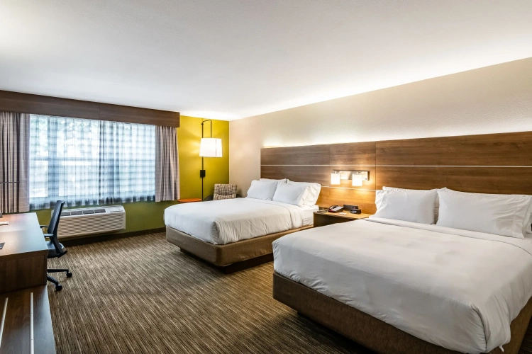 Standard Quadruple room