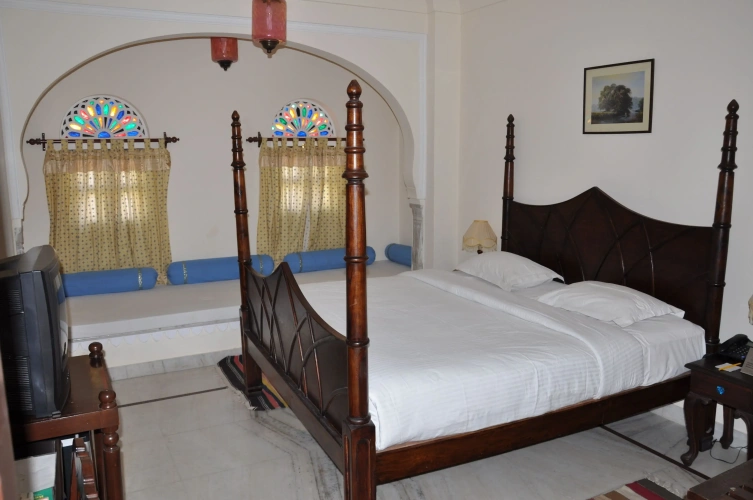 Deluxe Double room with pool view